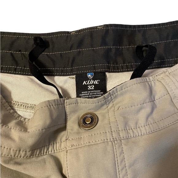 Kuhl 32” khaki shorts nylon-poly blend - Picture 2 of 5
